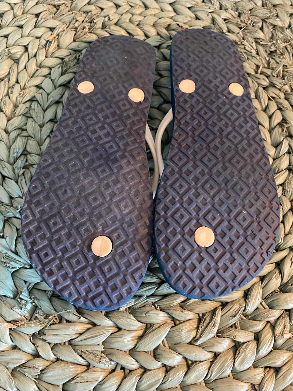 Tory Burch Navy Paisley Flip Flop Sandals with Cream Straps - Picture 2 of 2